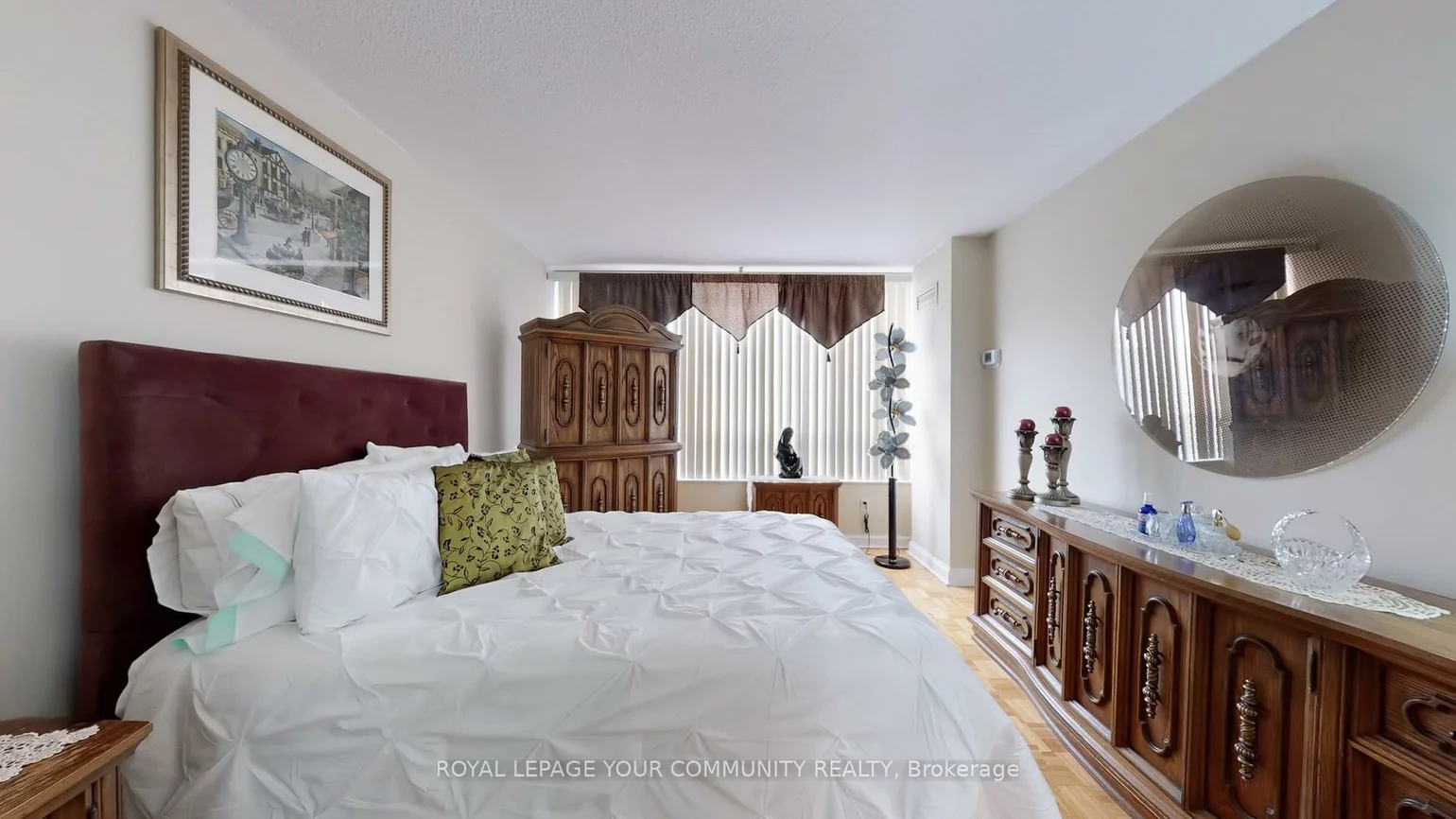 24, Hanover, Queen Street Corridor, Brampton