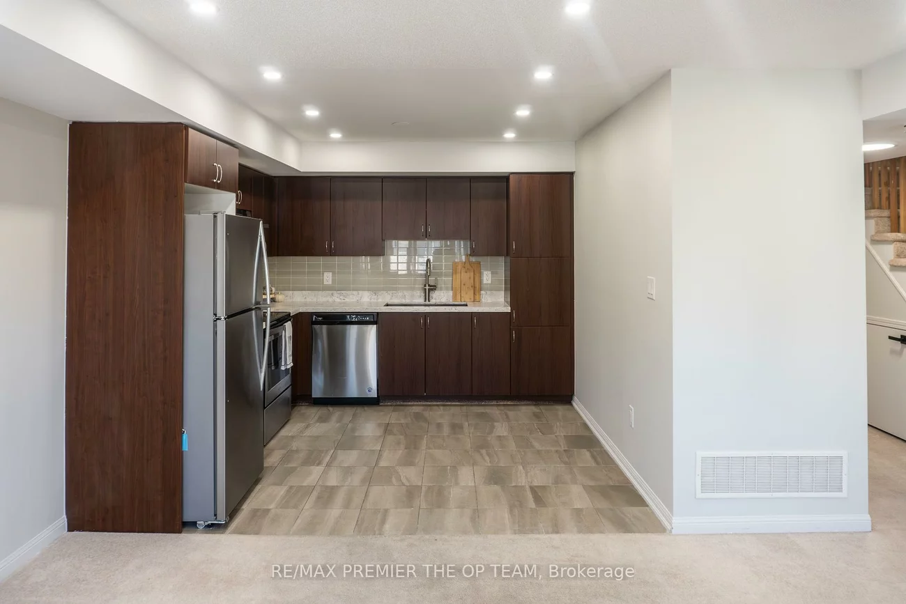 250, Sunny Meadow, Sandringham-Wellington, Brampton
