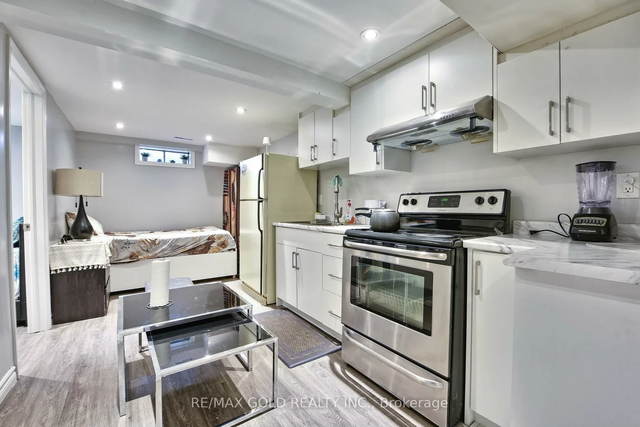 399, Vodden, Madoc, Brampton