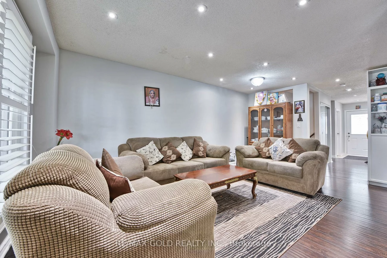 399, Vodden, Madoc, Brampton