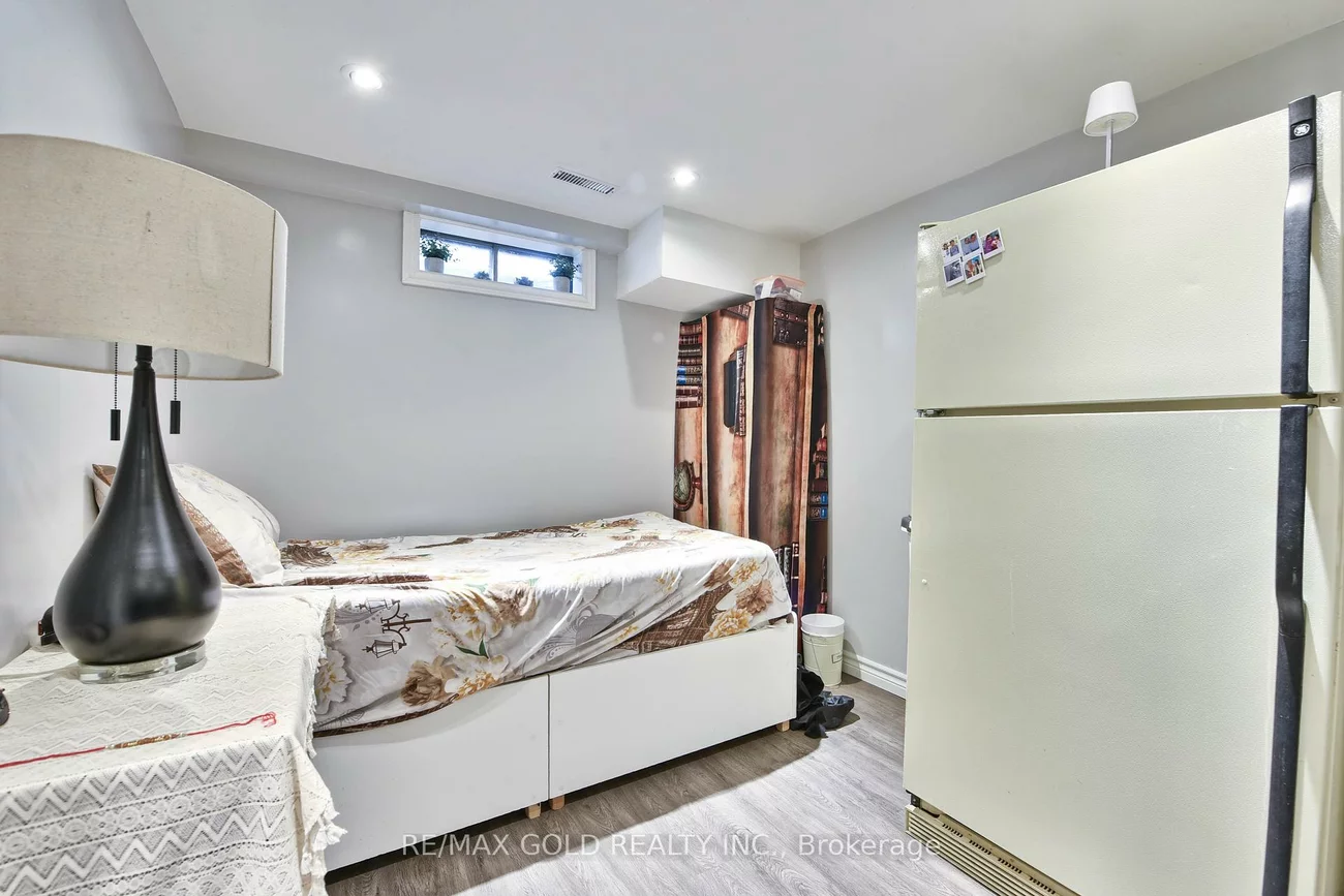 399, Vodden, Madoc, Brampton
