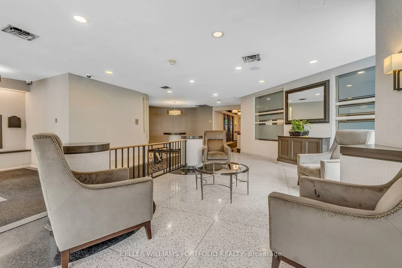 10, Laurelcrest, Queen Street Corridor, Brampton