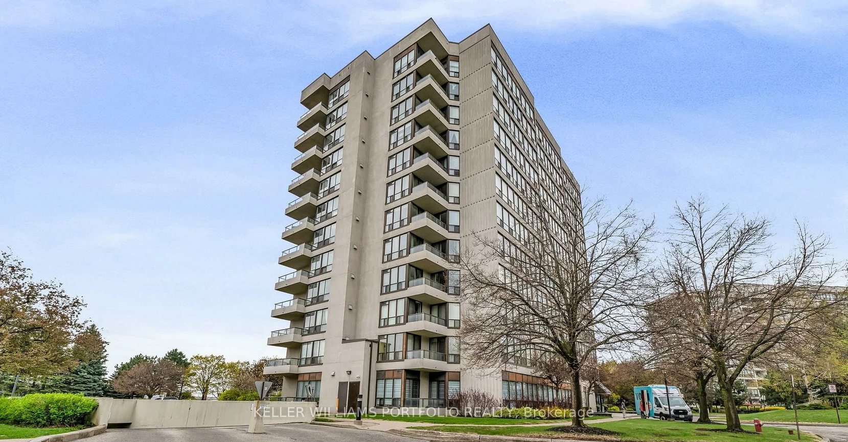 10, Laurelcrest, Queen Street Corridor, Brampton