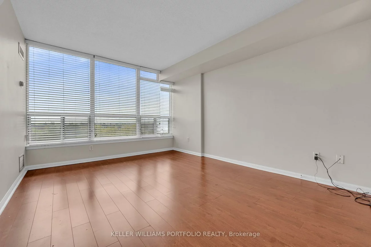 10, Laurelcrest, Queen Street Corridor, Brampton
