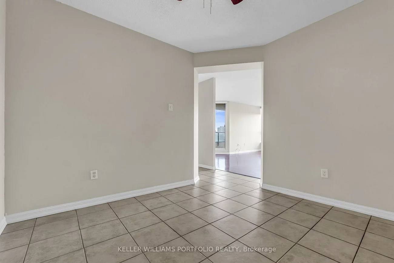10, Laurelcrest, Queen Street Corridor, Brampton