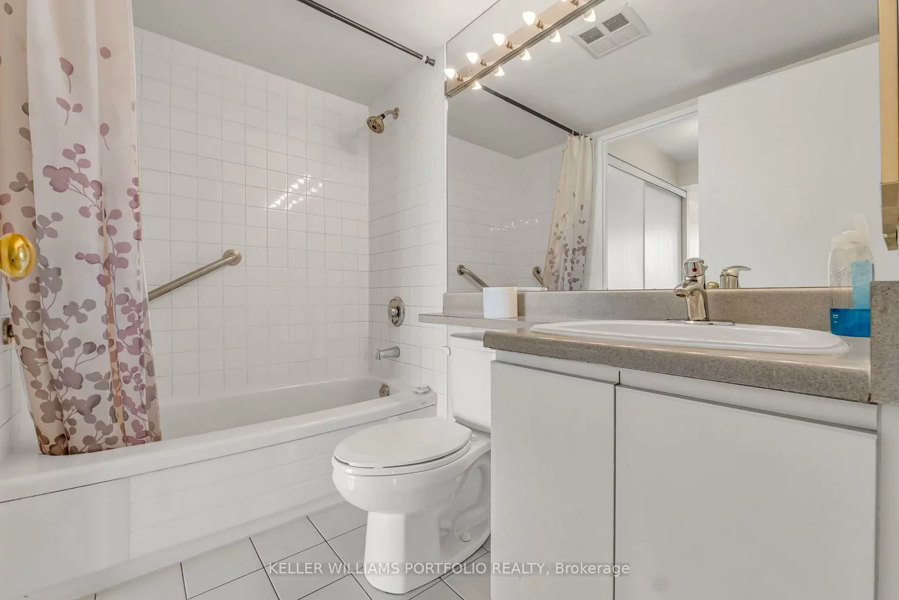 10, Laurelcrest, Queen Street Corridor, Brampton