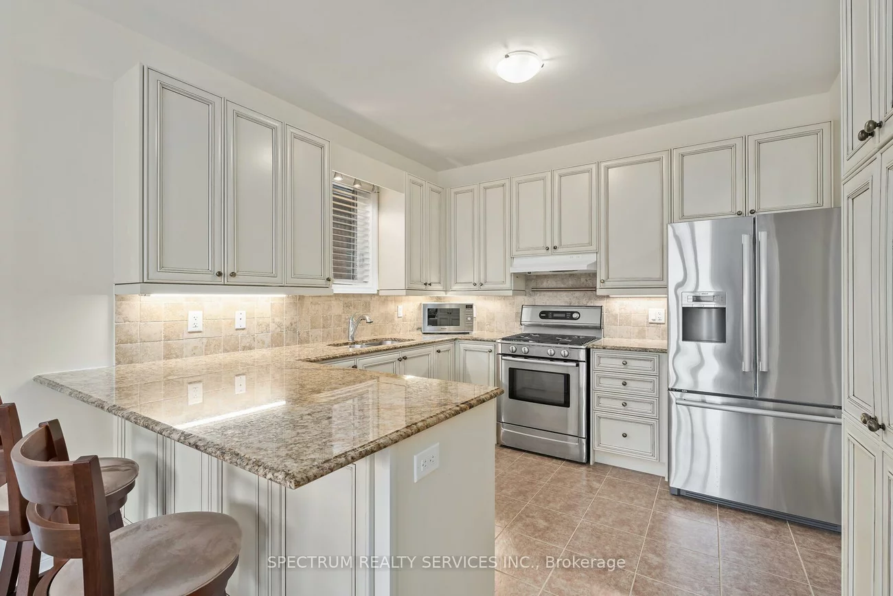 74, Locust, Sandringham-Wellington, Brampton