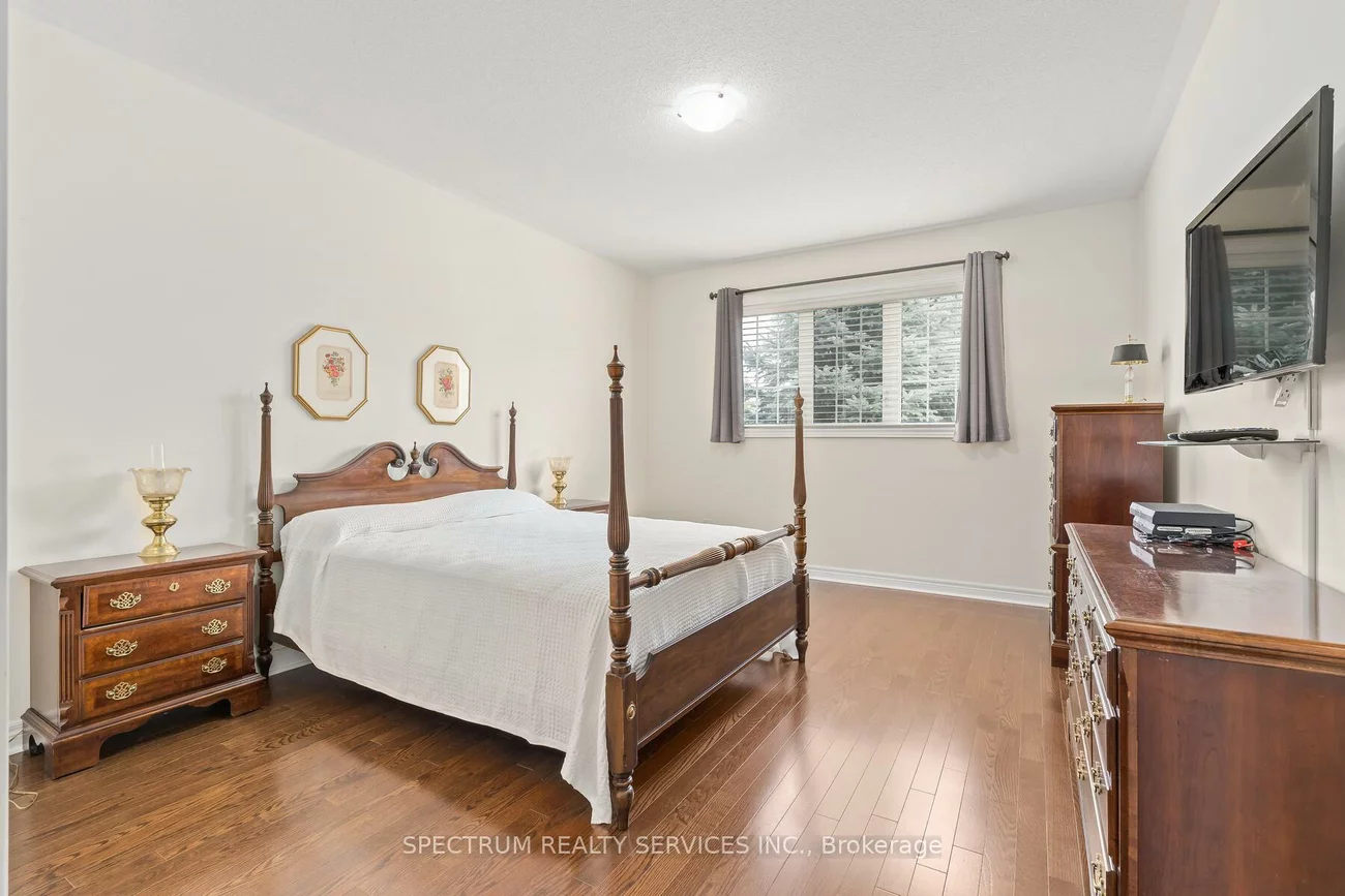 74, Locust, Sandringham-Wellington, Brampton