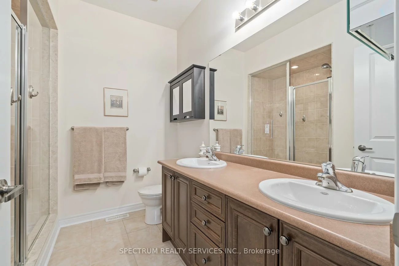 74, Locust, Sandringham-Wellington, Brampton