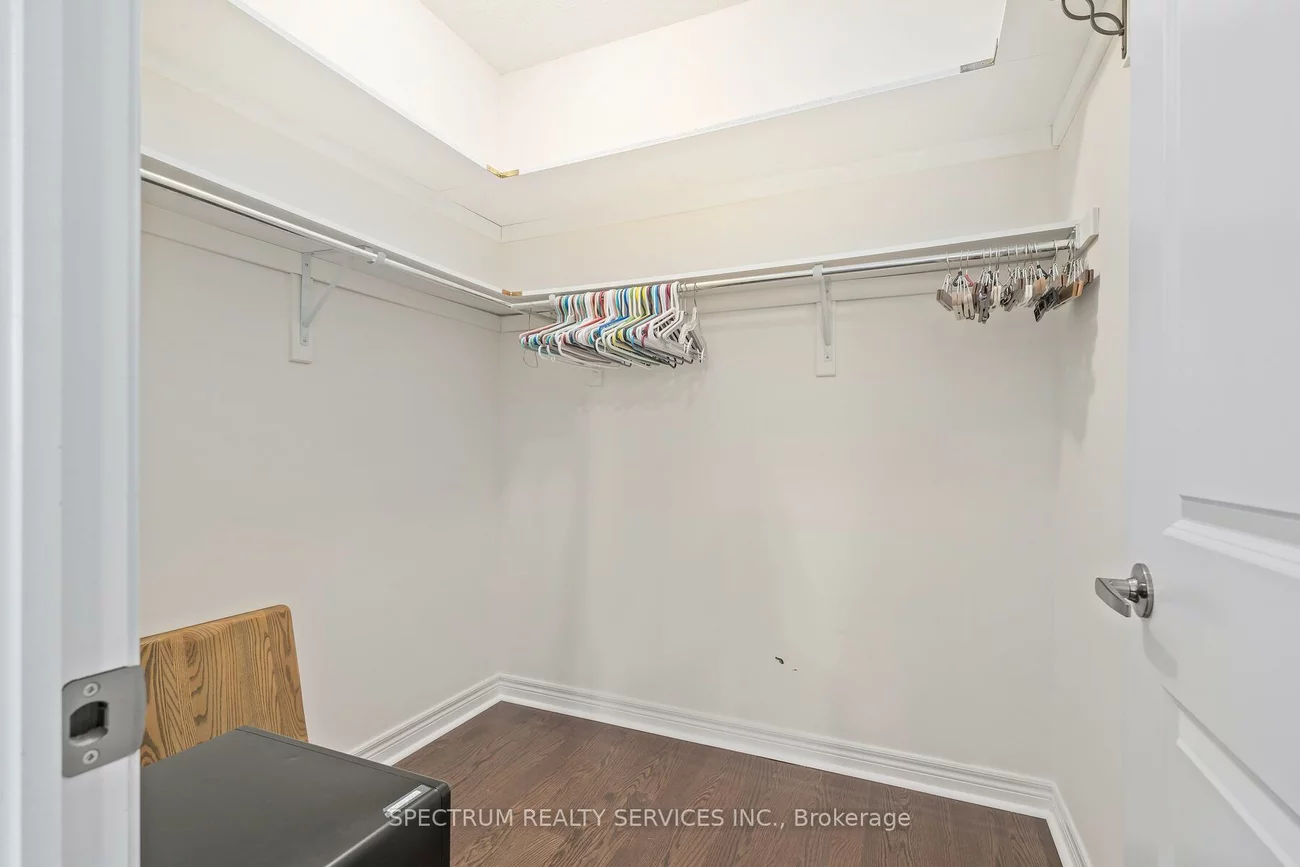 74, Locust, Sandringham-Wellington, Brampton
