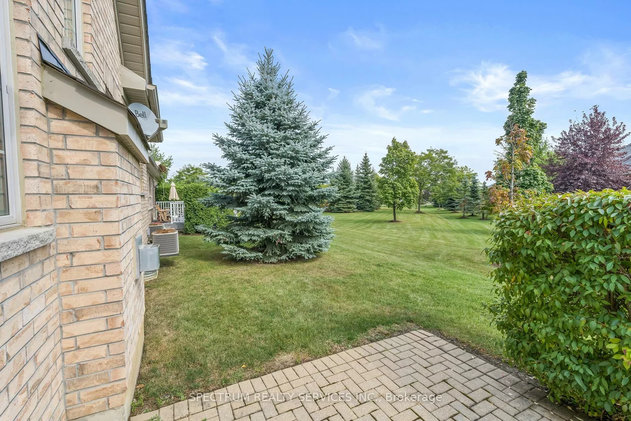 74, Locust, Sandringham-Wellington, Brampton
