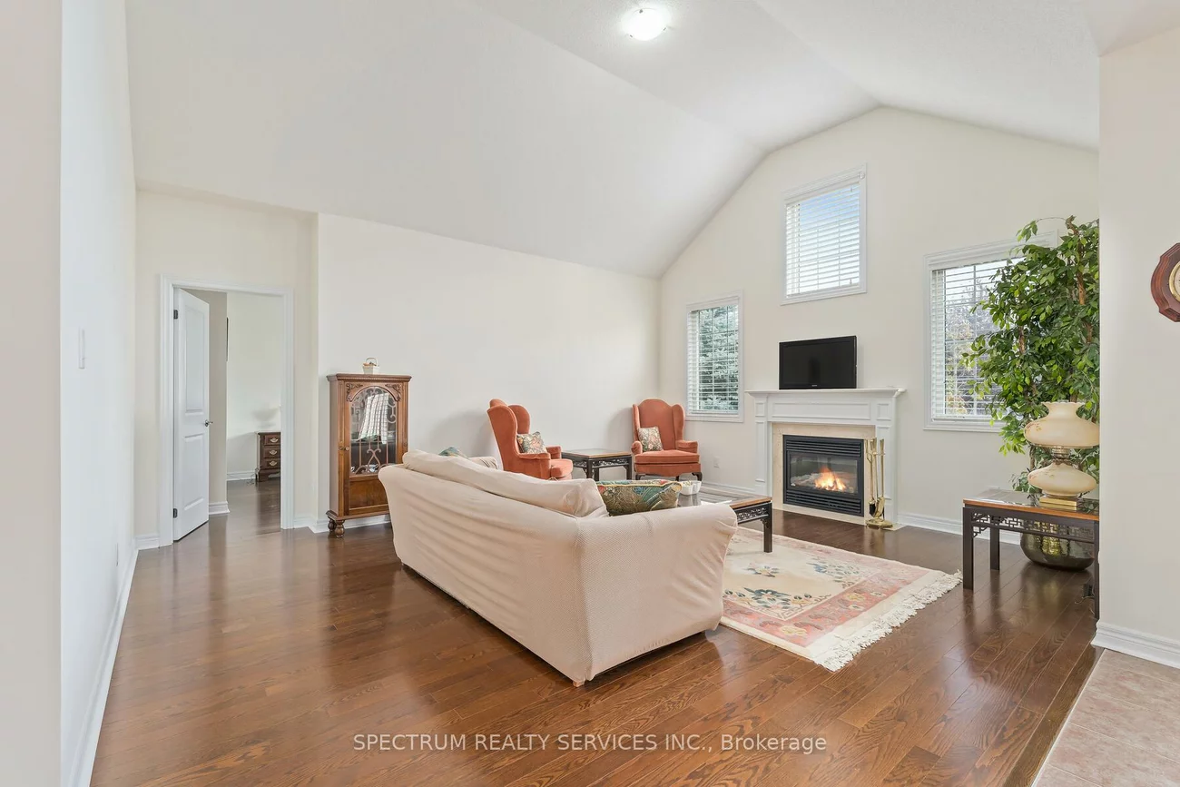74, Locust, Sandringham-Wellington, Brampton
