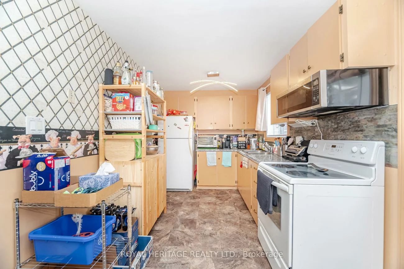 107, Guildford, Central Park, Brampton