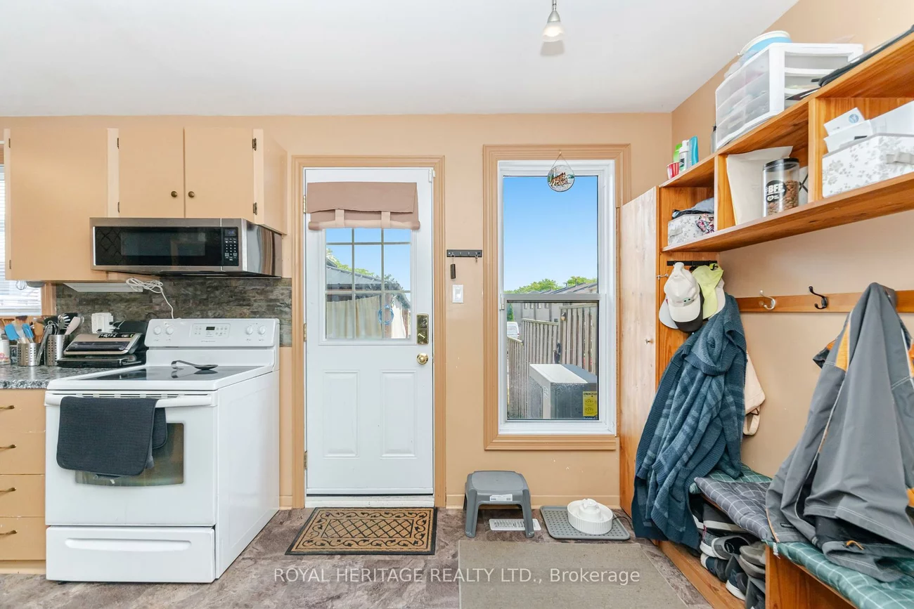 107, Guildford, Central Park, Brampton