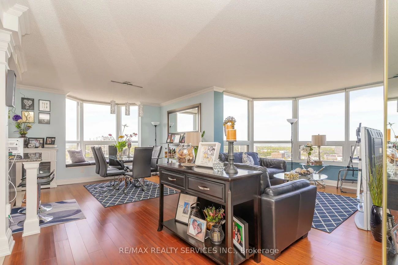 8, Lisa, Queen Street Corridor, Brampton