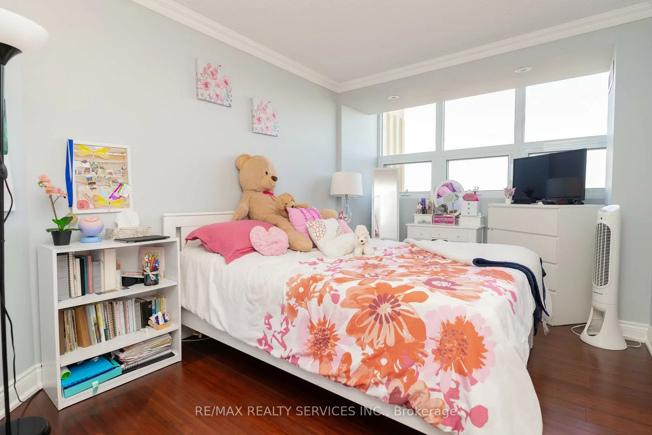 8, Lisa, Queen Street Corridor, Brampton