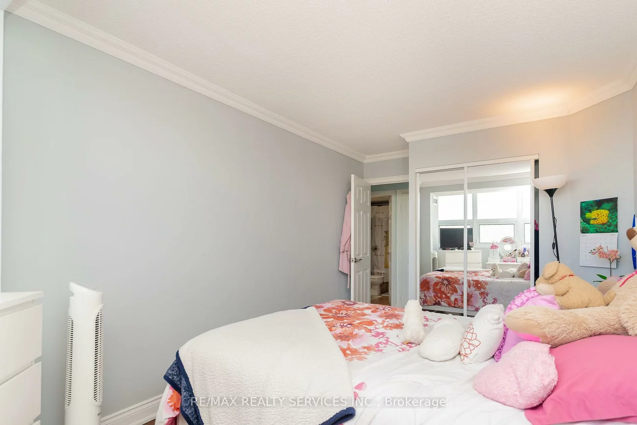 8, Lisa, Queen Street Corridor, Brampton