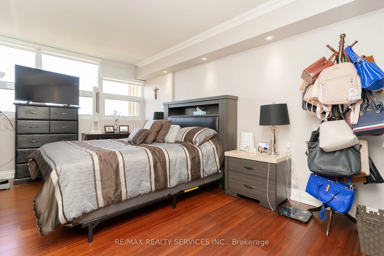 8, Lisa, Queen Street Corridor, Brampton