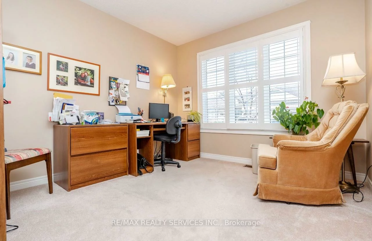 13, Amberhill, Sandringham-Wellington, Brampton