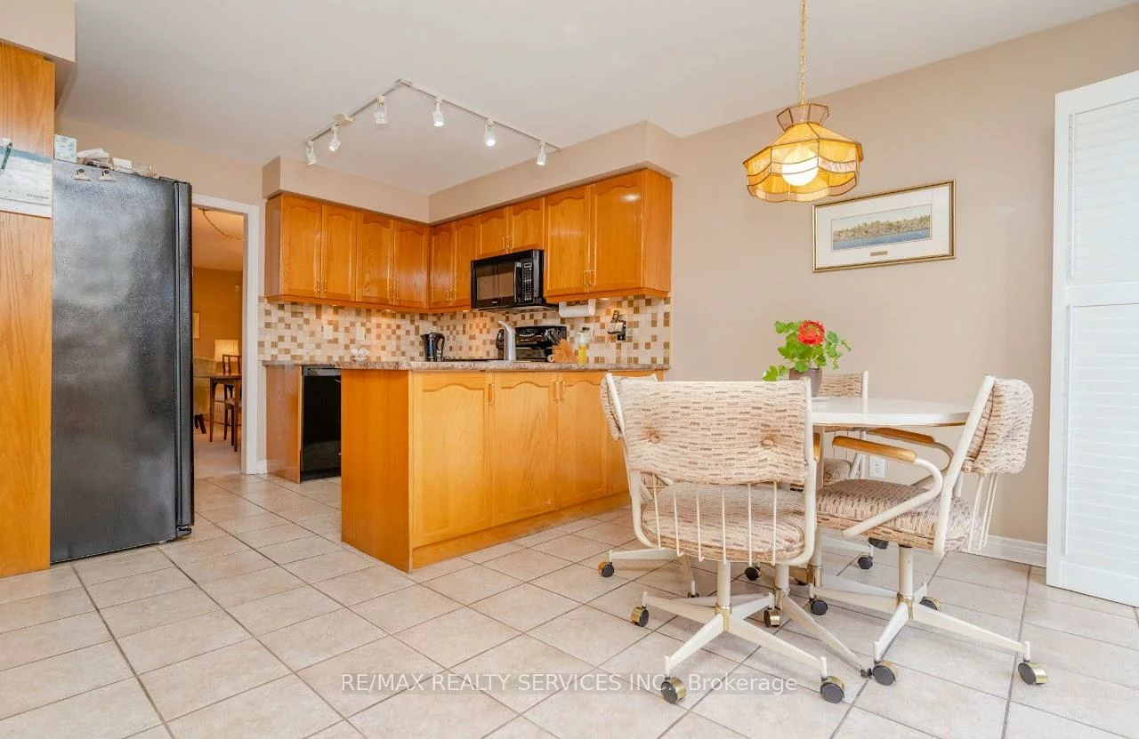 13, Amberhill, Sandringham-Wellington, Brampton