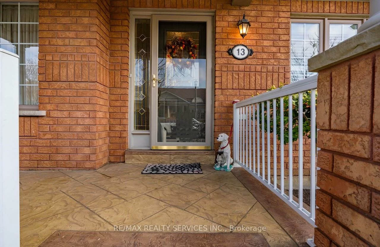 13, Amberhill, Sandringham-Wellington, Brampton