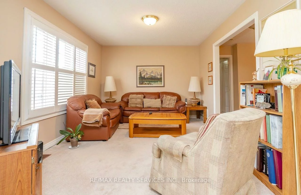 13, Amberhill, Sandringham-Wellington, Brampton
