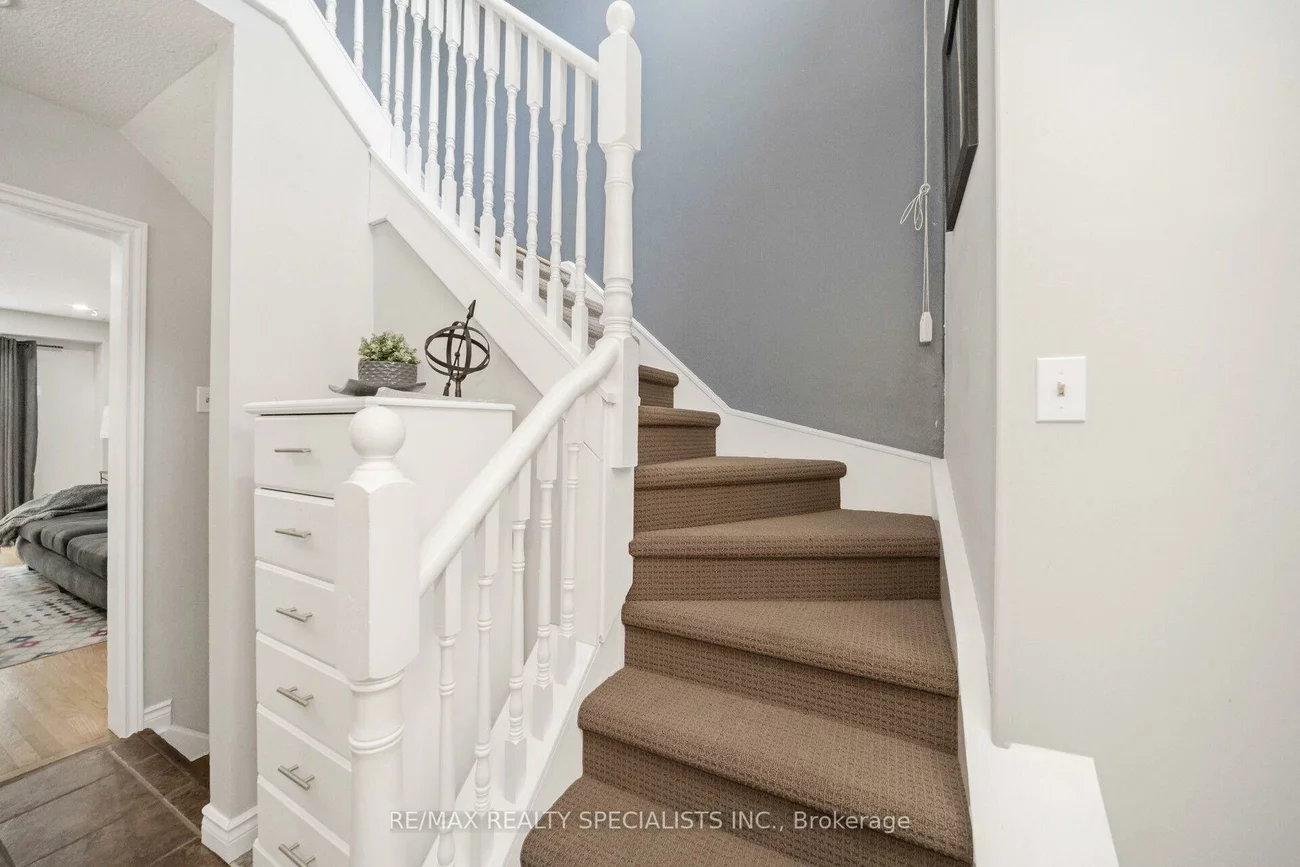 20, Enmount, Bramalea Road South Gateway, Brampton