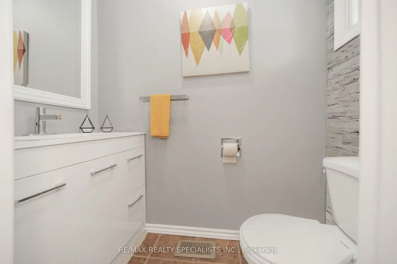 20, Enmount, Bramalea Road South Gateway, Brampton