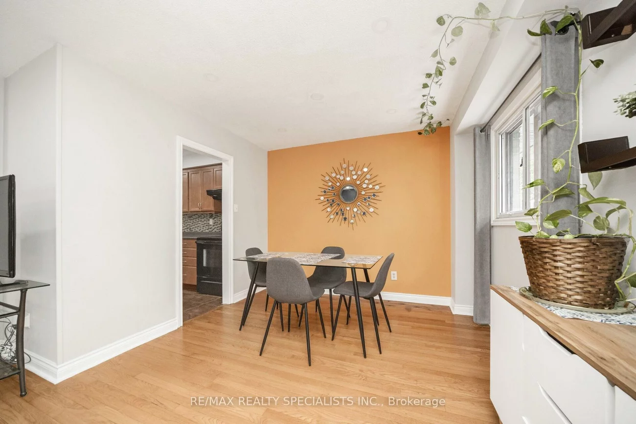 20, Enmount, Bramalea Road South Gateway, Brampton