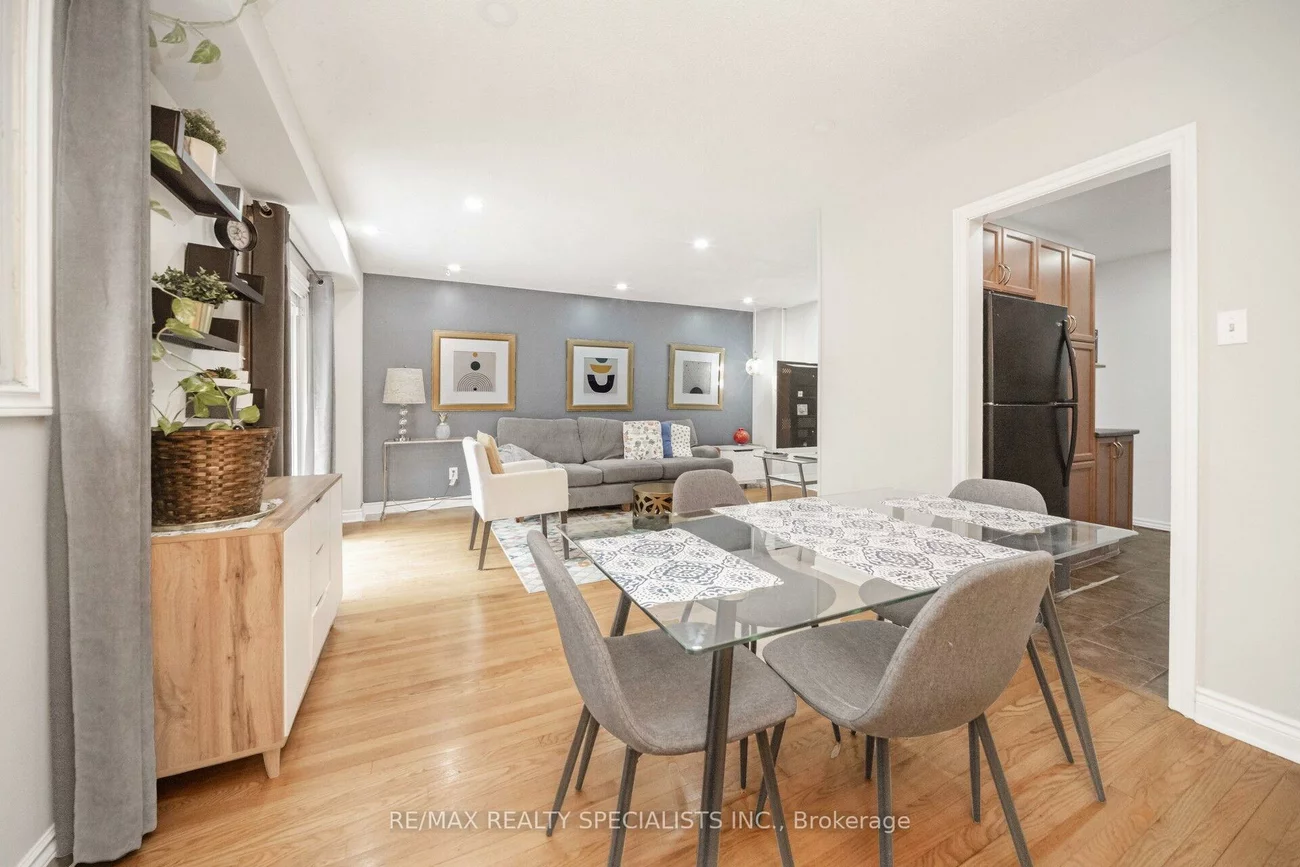 20, Enmount, Bramalea Road South Gateway, Brampton