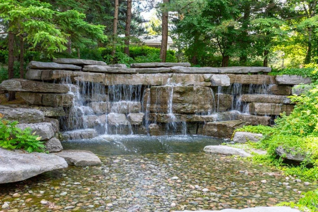 24, Hanover, Queen Street Corridor, Brampton