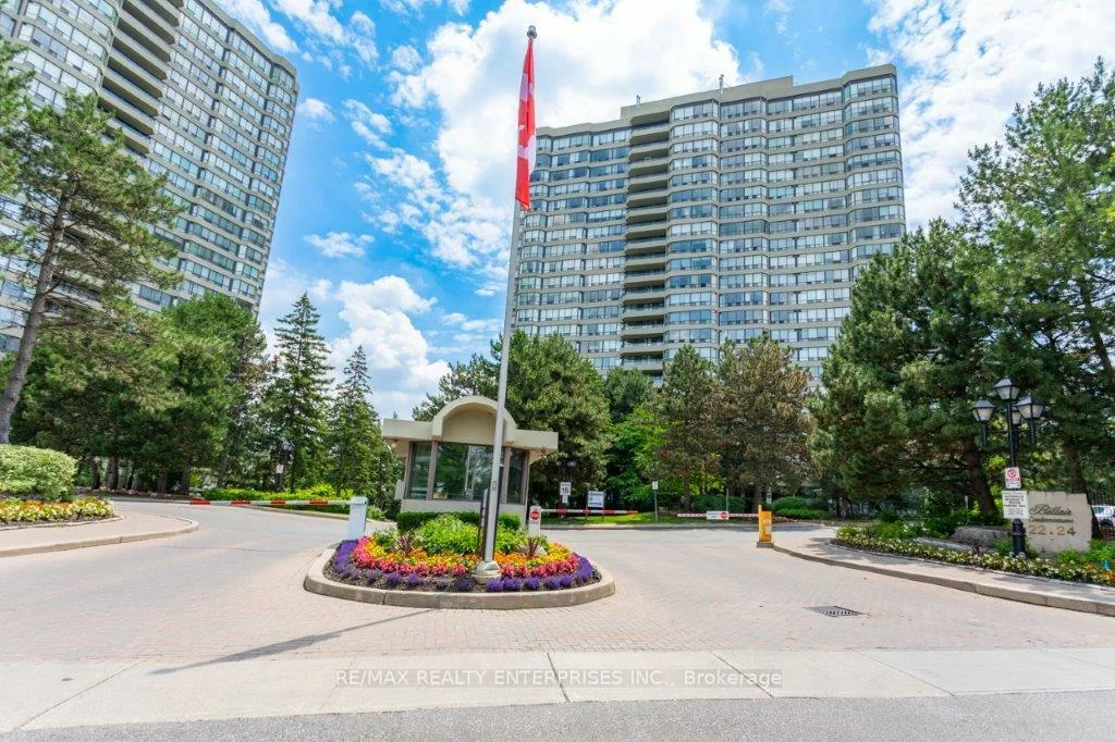 24, Hanover, Queen Street Corridor, Brampton