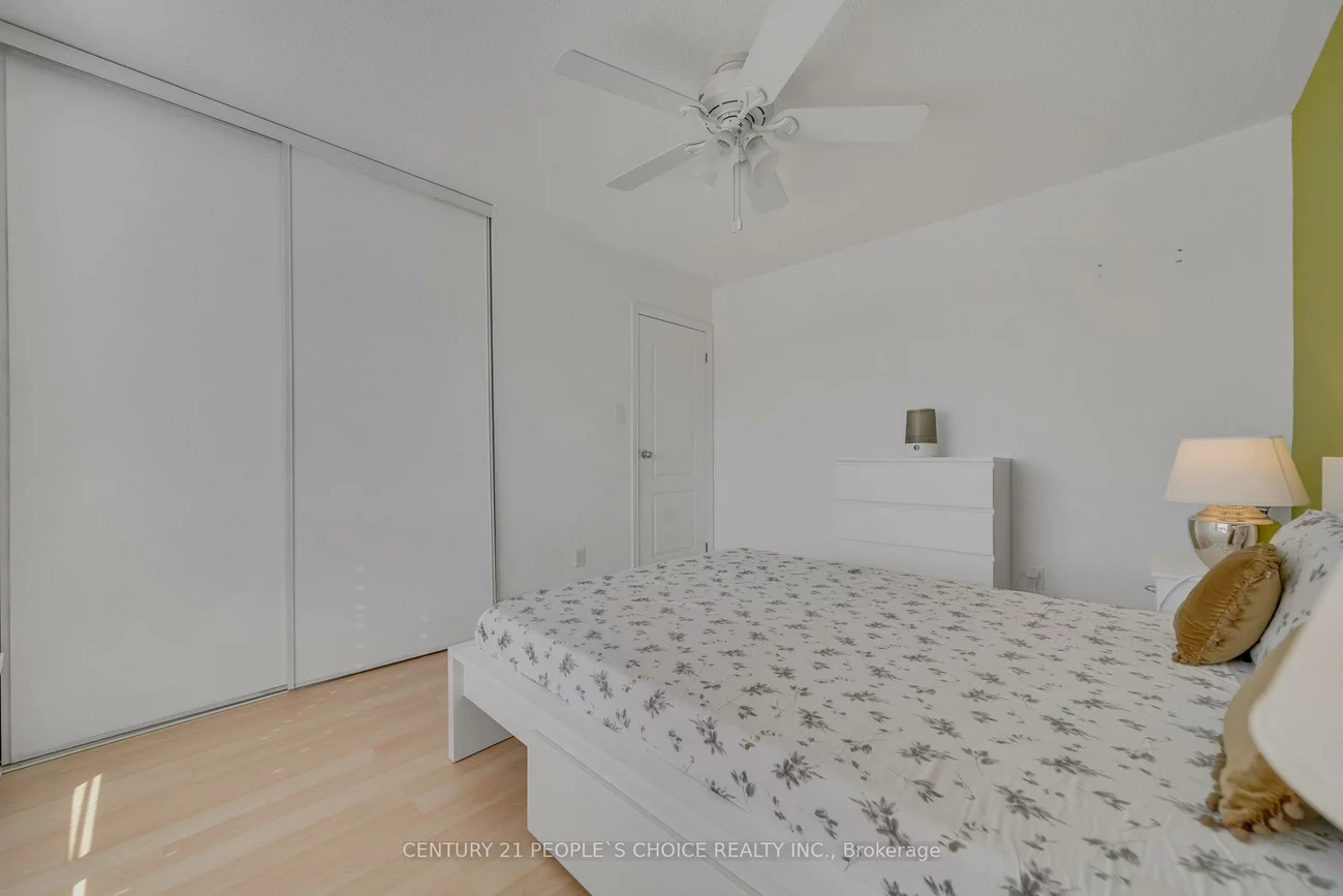 51, Mcmullen, Central Park, Brampton