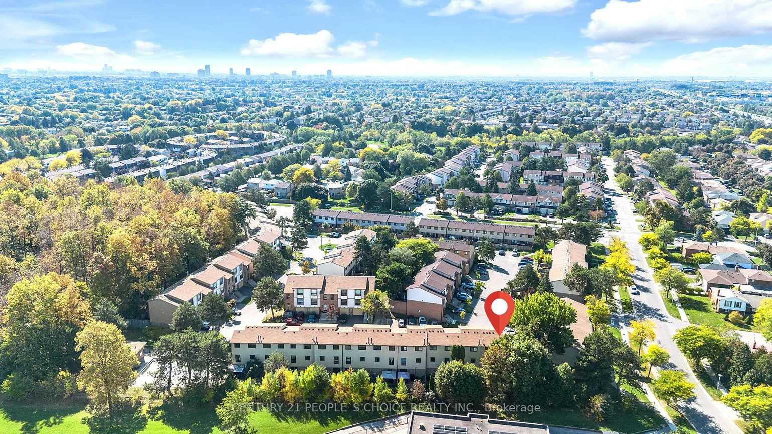 51, Mcmullen, Central Park, Brampton