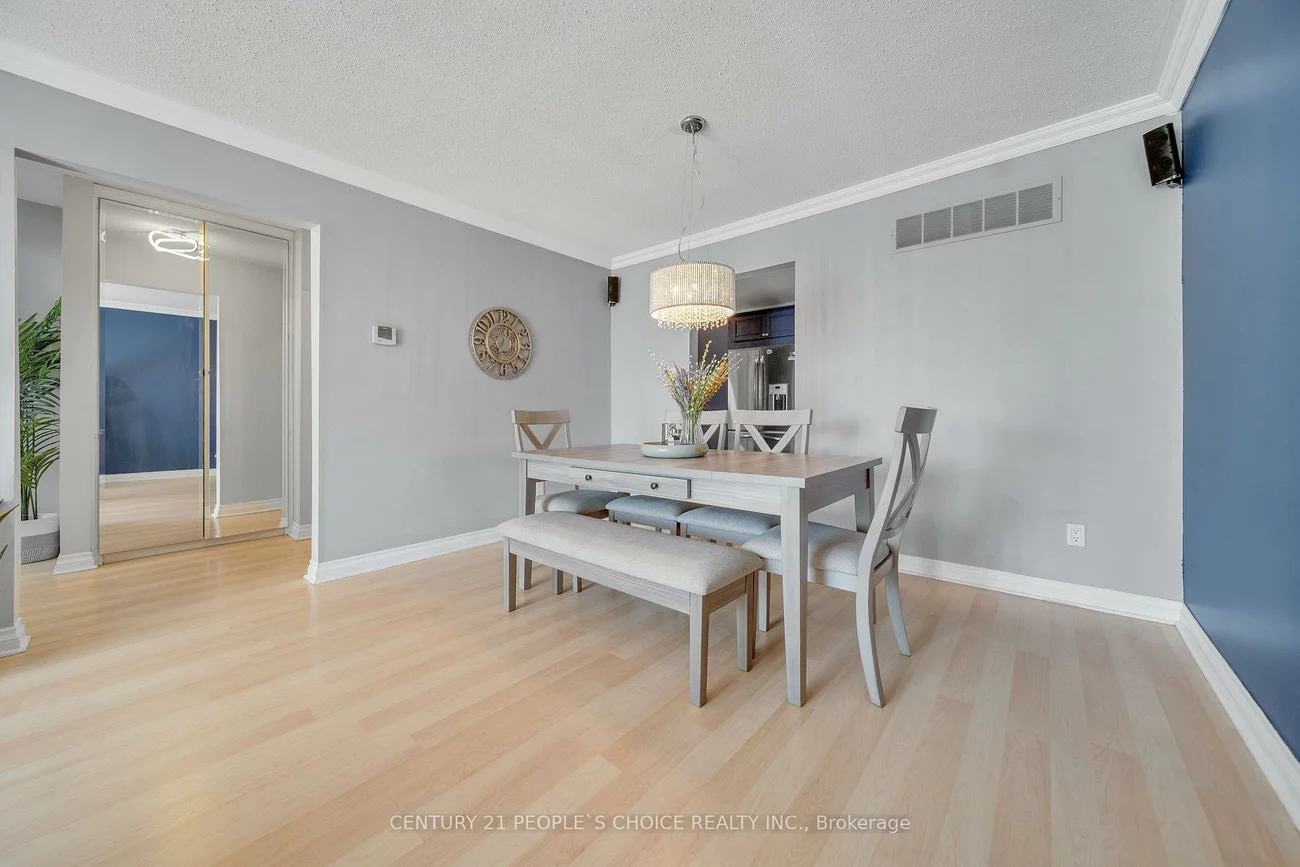 51, Mcmullen, Central Park, Brampton