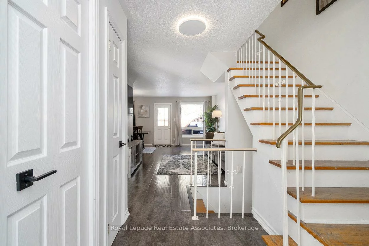 44, Village, Brampton East, Brampton
