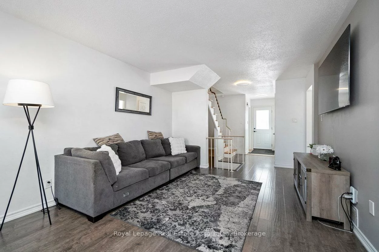44, Village, Brampton East, Brampton