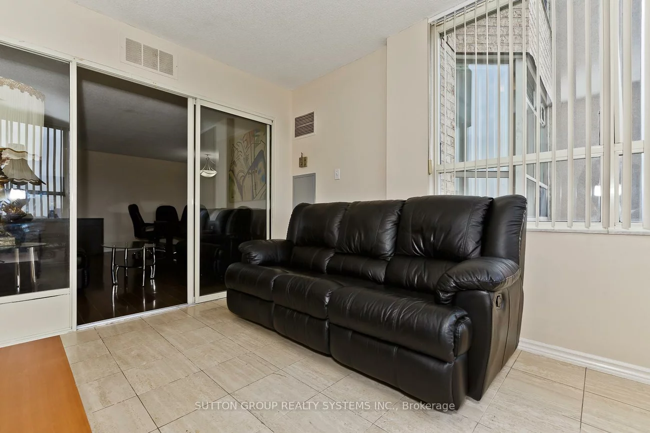 30, Malta, Fletcher's Creek South, Brampton