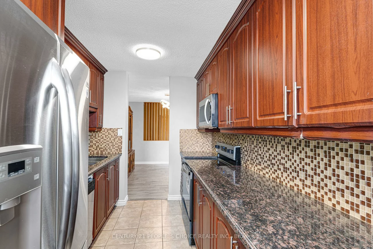 21, Knightsbridge, Queen Street Corridor, Brampton