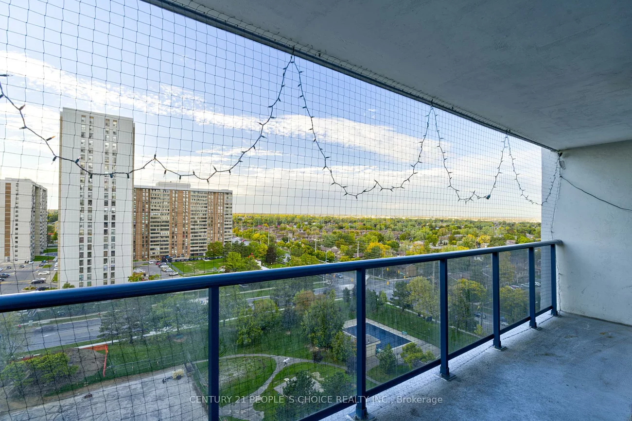 21, Knightsbridge, Queen Street Corridor, Brampton