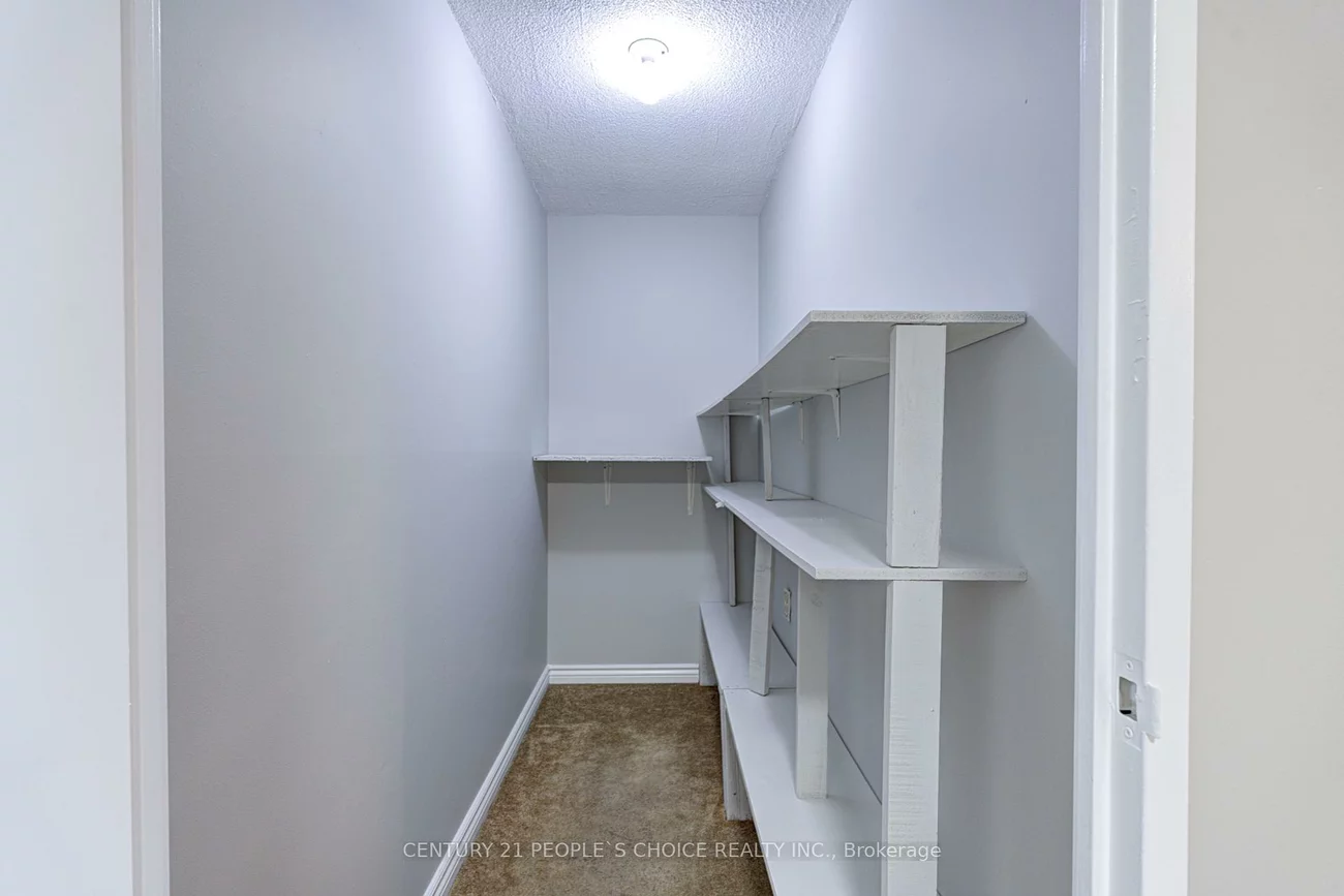 21, Knightsbridge, Queen Street Corridor, Brampton
