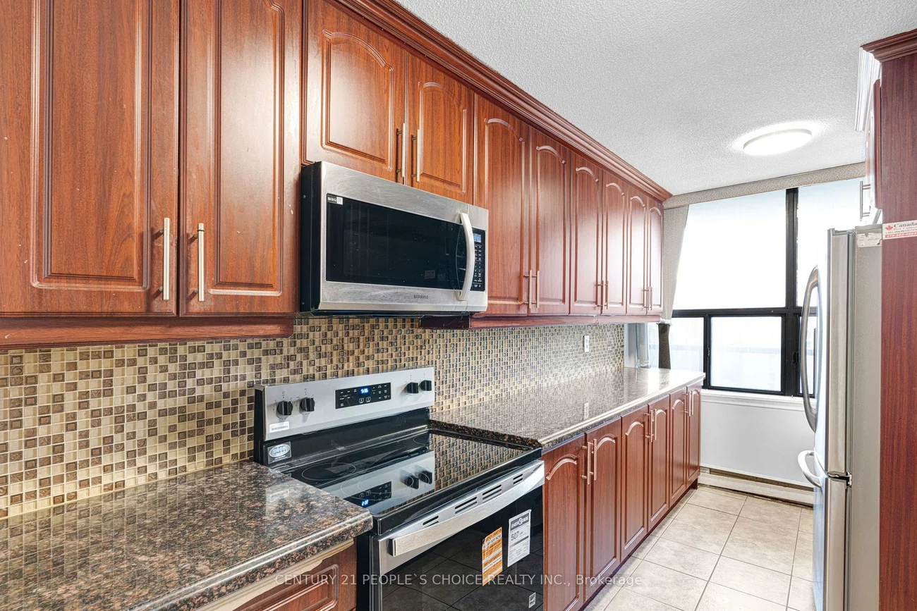 21, Knightsbridge, Queen Street Corridor, Brampton