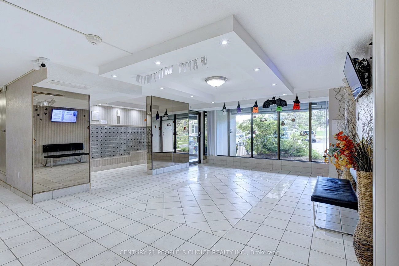 21, Knightsbridge, Queen Street Corridor, Brampton