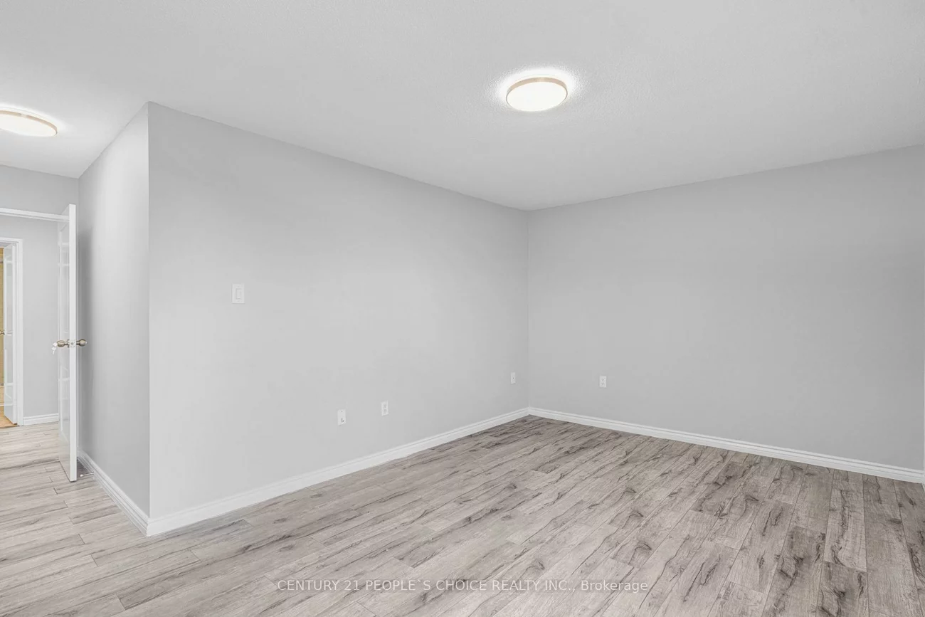21, Knightsbridge, Queen Street Corridor, Brampton
