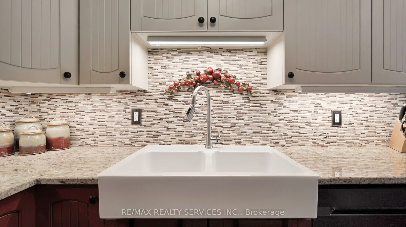 72, Carisbrooke, Central Park, Brampton