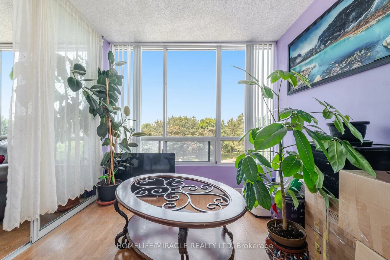 26, Hanover, Queen Street Corridor, Brampton