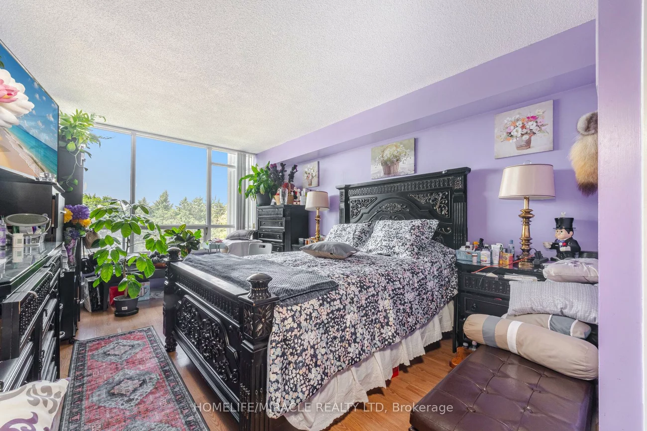 26, Hanover, Queen Street Corridor, Brampton