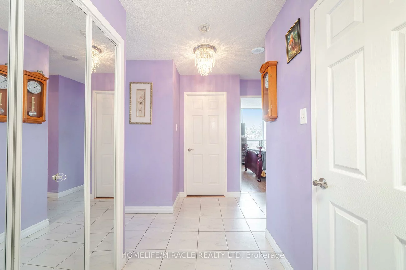 26, Hanover, Queen Street Corridor, Brampton