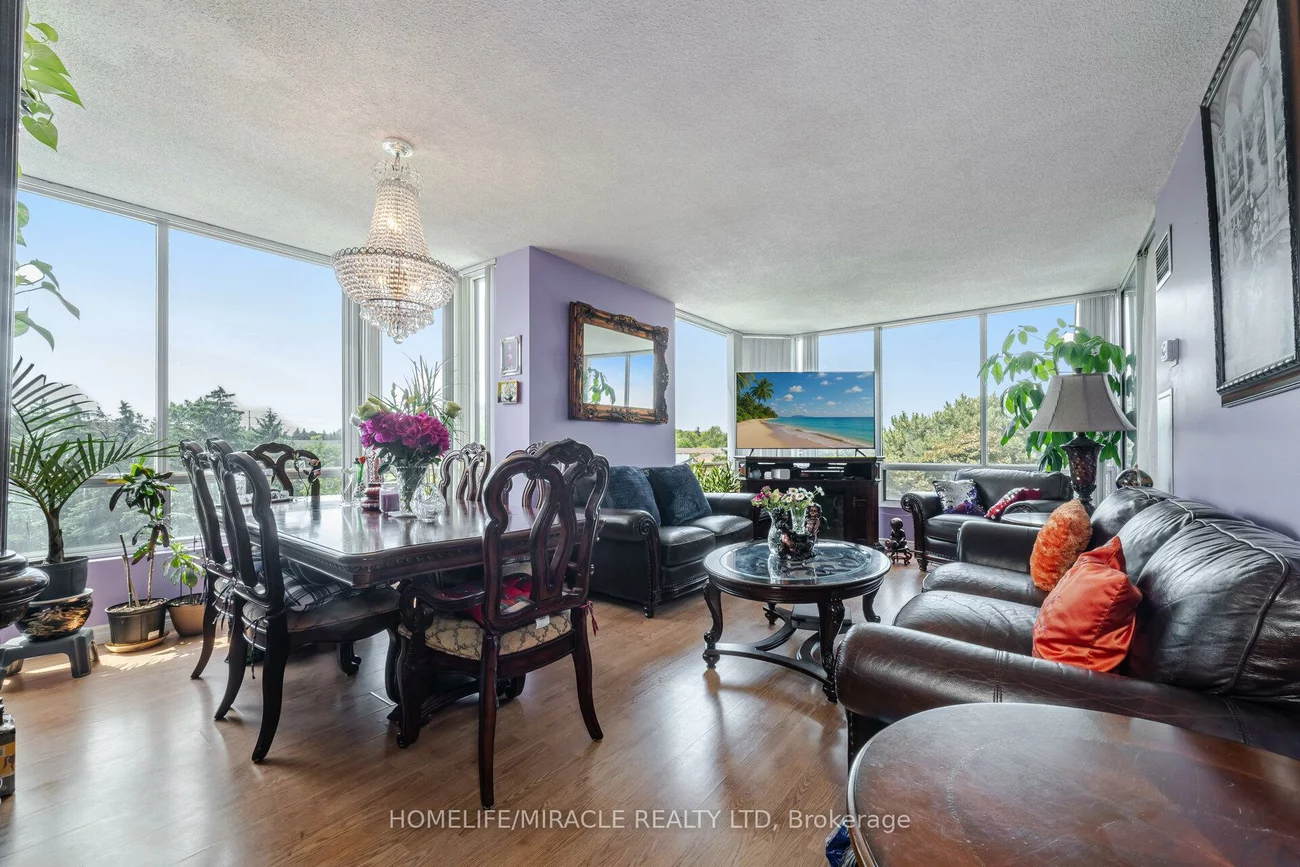 26, Hanover, Queen Street Corridor, Brampton