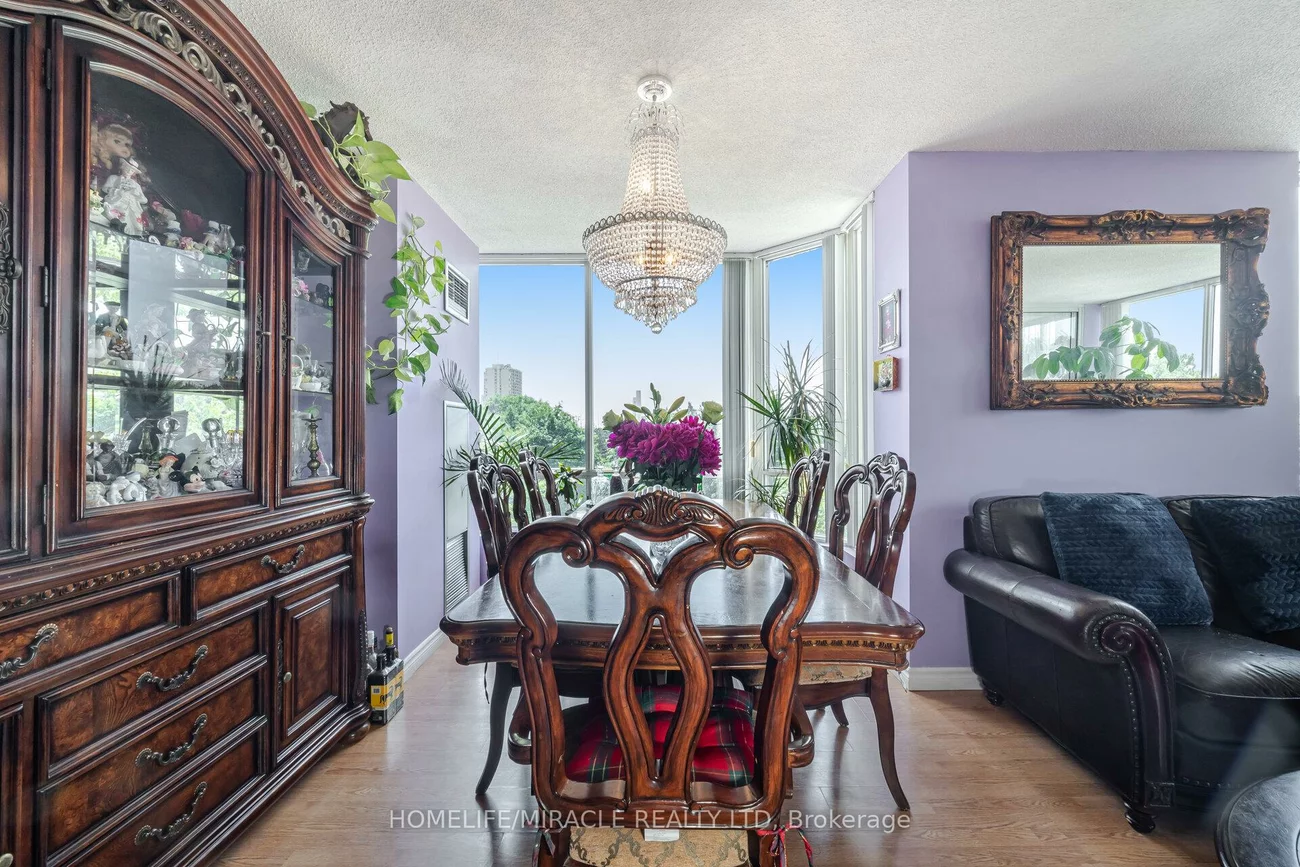 26, Hanover, Queen Street Corridor, Brampton